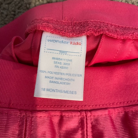 Cheerleading outfit for 18 month old - Picture 3 of 3